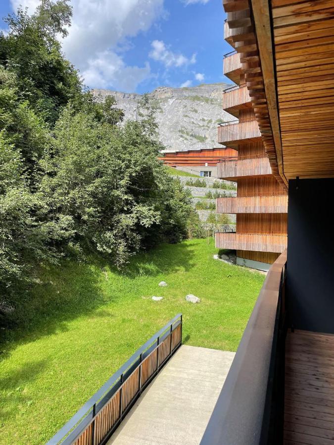 Stilvolle Ferienwohnung direkt an der Skipiste Flims Exterior foto
